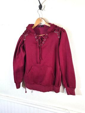 Scarlet Darkness Gothic Hoodie Womens S Burgundy Lace Up Shoulder Pullover Y2K